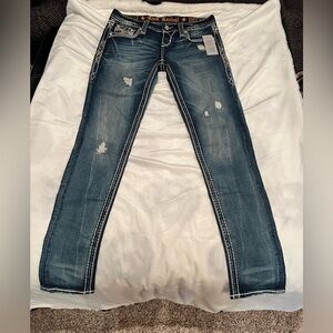 Women’s Rock Revival Charon Skinny Jeans, new with tags.